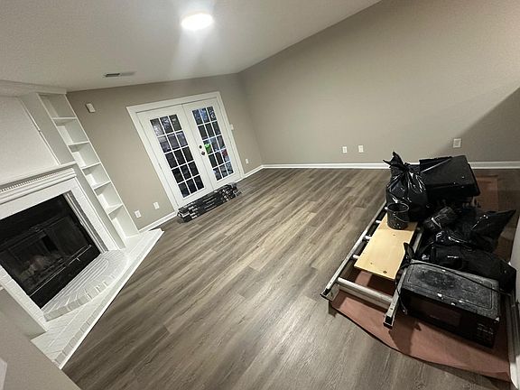 4th image of 637 Hunting Creek Ln SE #637