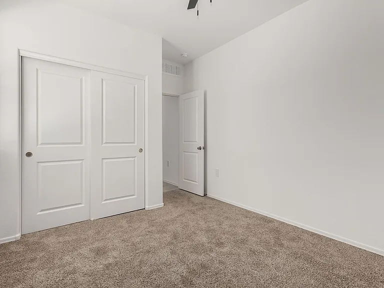 103 S Collier Ln — Photo 24