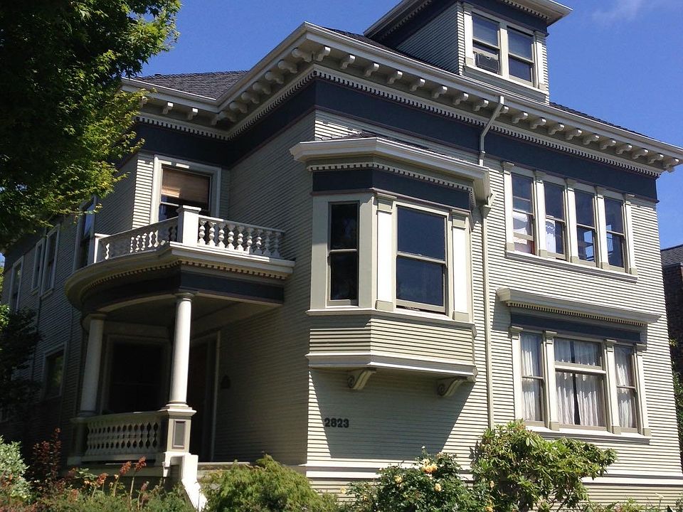 Front of 1904 restored home