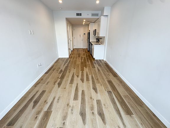 5th image of 83-67 116th St #503