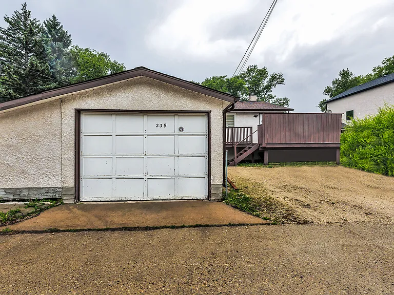 239 Oakview Ave — Photo 19