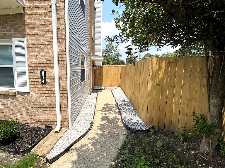 874 Jamestown Landing Rd — Photo 5