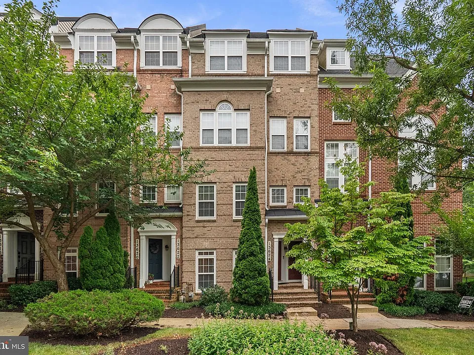 13624 Dover Cliffs Pl