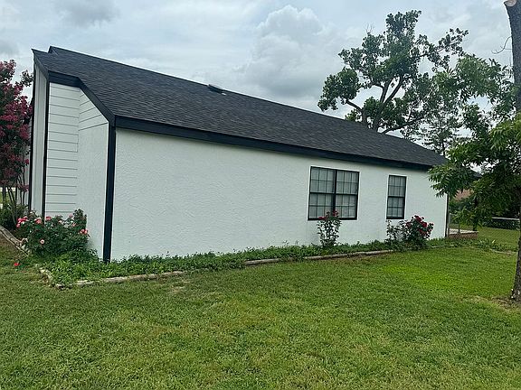 2nd image of 1203 High Mesa Dr
