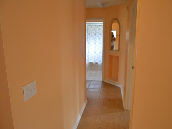 4th image of 7776 Rockridge Dr W