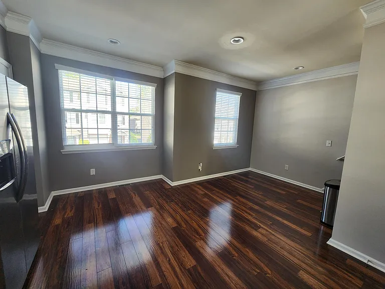 2484 Ivey Crest Cir — Photo 13