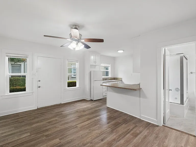5414 Fountain Ave — Photo 15