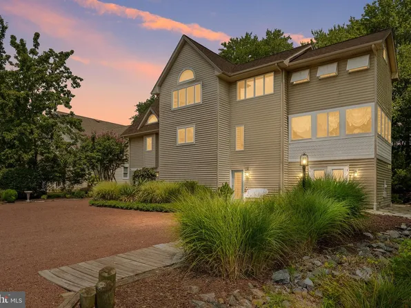 607 Bethany Loop, Bethany Beach, DE 19930