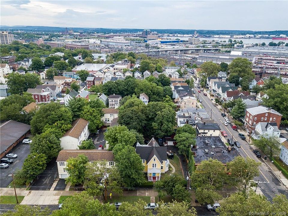 2nd image of 493 Howard Ave