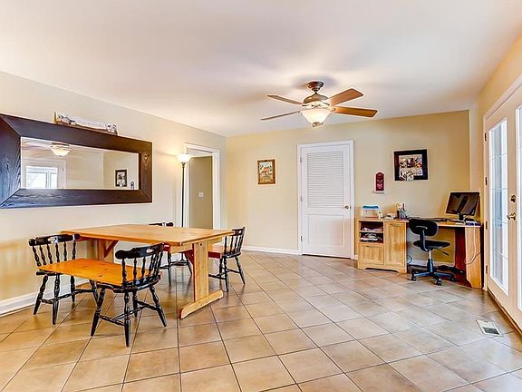 4th image of 4348 Crownwood Ave