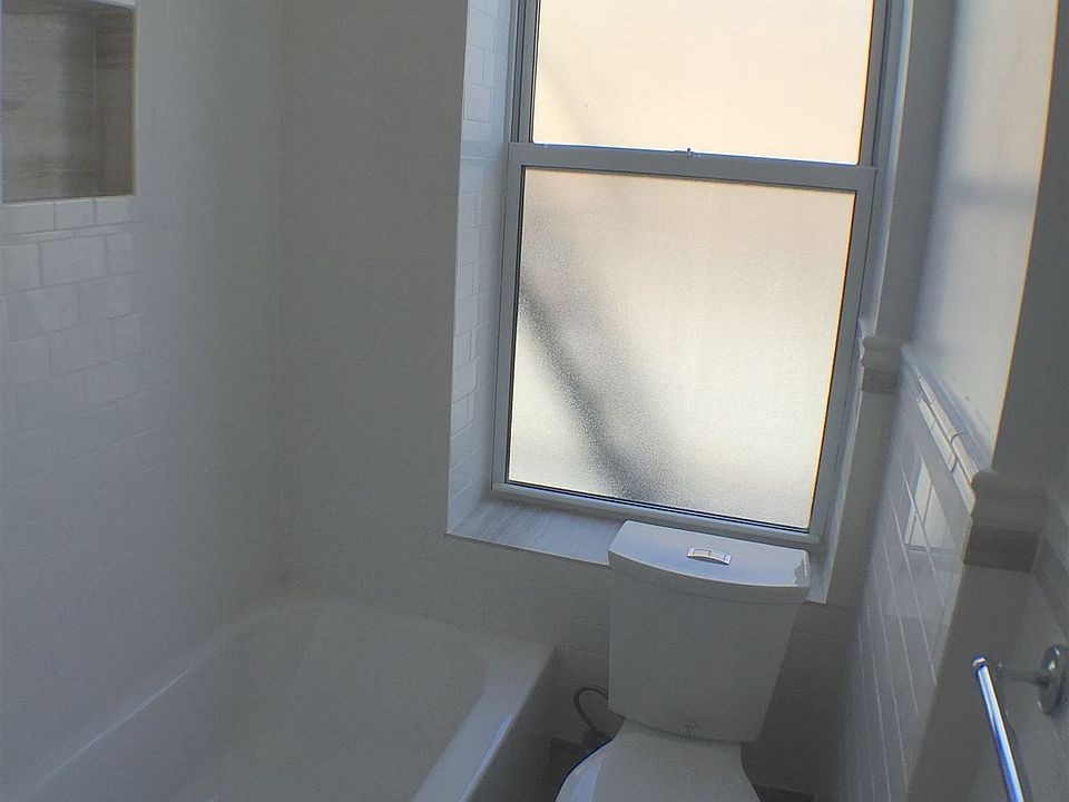 2nd image of 150 E 19th St #48