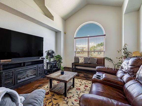4th image of 10414 San Gregorio Dr NW