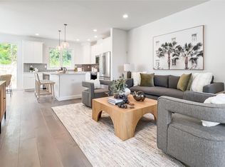 4071 Fairways Dr #136, Carmel, NY 10512