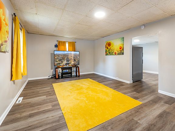 5th image of 2021 Mulberry St