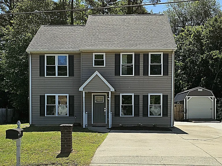 612 Queens Creek Rd — Photo 1