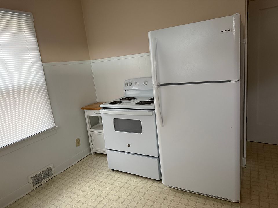 1st image of 111 Todd Ln