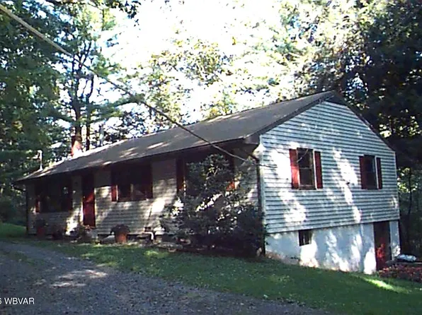731 Pleasant Valley Rd, Cogan Station, PA 17728