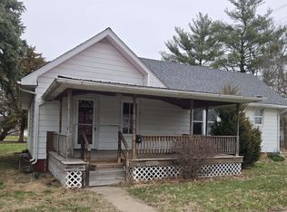 165 W Twyman St, Bushnell, IL 61422