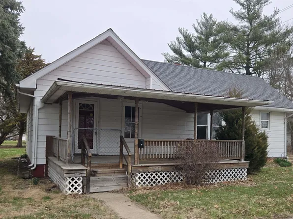 165 W Twyman St, Bushnell, IL 61422