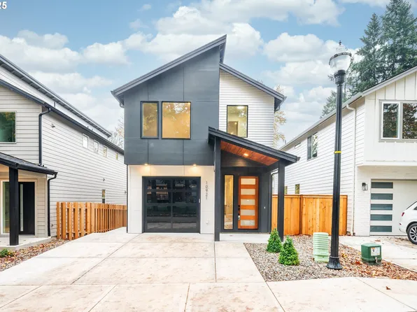 10921 NE 64th Ct, Vancouver, WA 98686