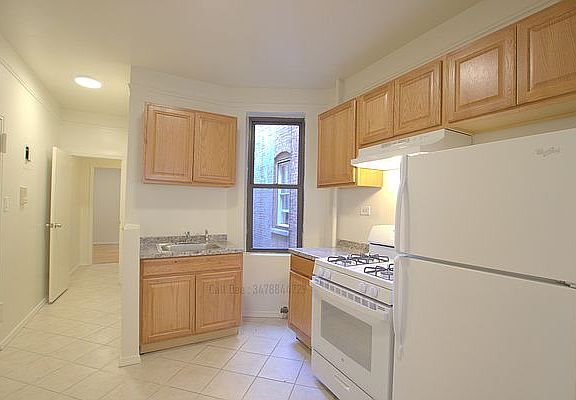 5th image of 202 W 81st St APT 3B