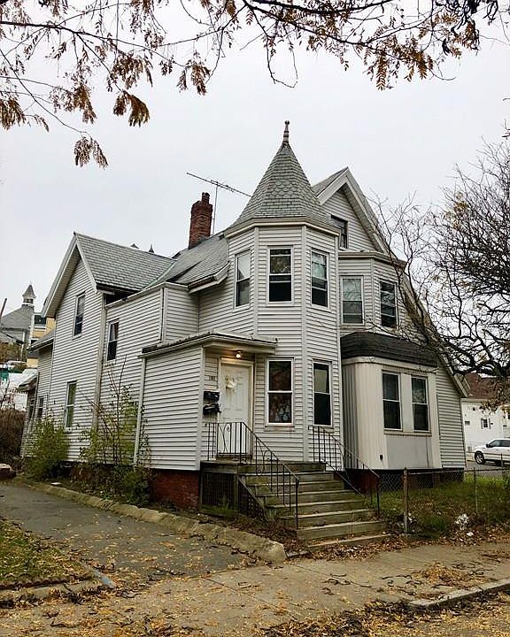 1st image of 101 Lawton Ave