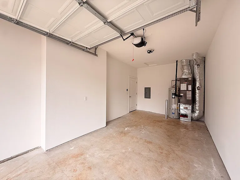 5534-5564 Skyline Rd S — Photo 137