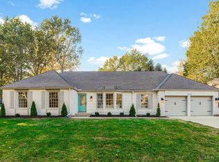 10104 Glenwood St, Overland Park, KS 66212