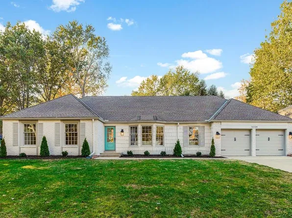10104 Glenwood St, Overland Park, KS 66212