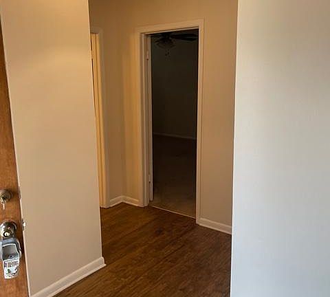 4th image of 5621 Oakview Dr
