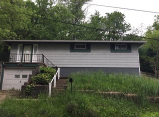 522 Ohio Ave, Martins Ferry, OH