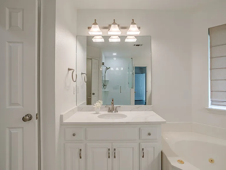 3212 Riverwood Dr — Photo 10