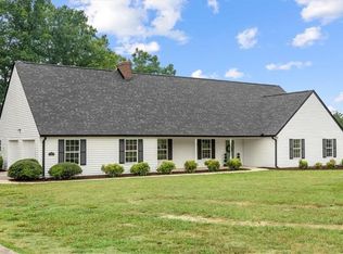 1434 Greenwood Dr, Burlington, NC 27217