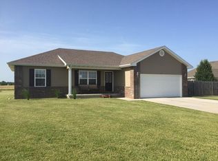 1285 E 478th Rd, Bolivar, MO 65613
