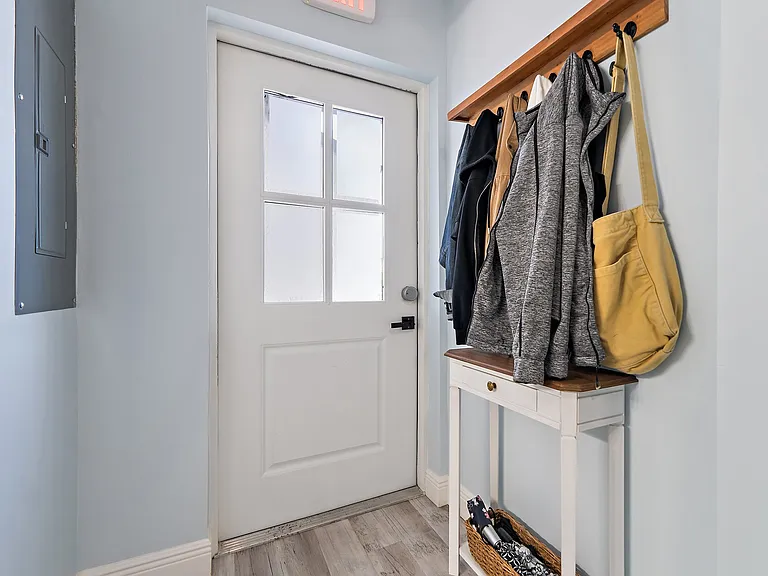 310 SE Denver Ave #2 — Photo 23
