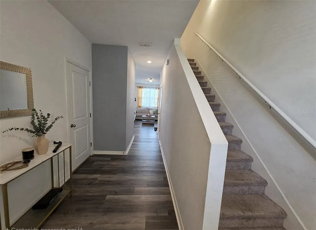 3 bed, 2.5 bath, 1480 sqft, $2,100 — Photo 2