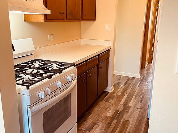 4th image of 6041 W 64th Pl