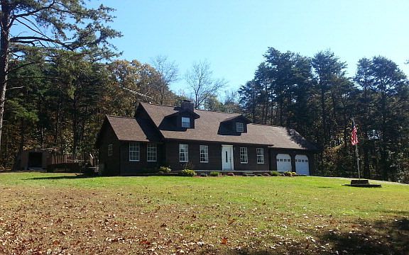 5th image of 345 Arnold Dr