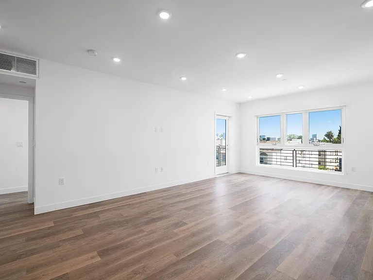 5153 Maplewood — Photo 31
