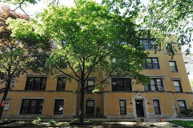 1st image of 1309 W Rosemont Ave #3