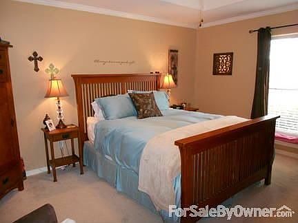 5th image of 1204 E Belle Haven Dr
