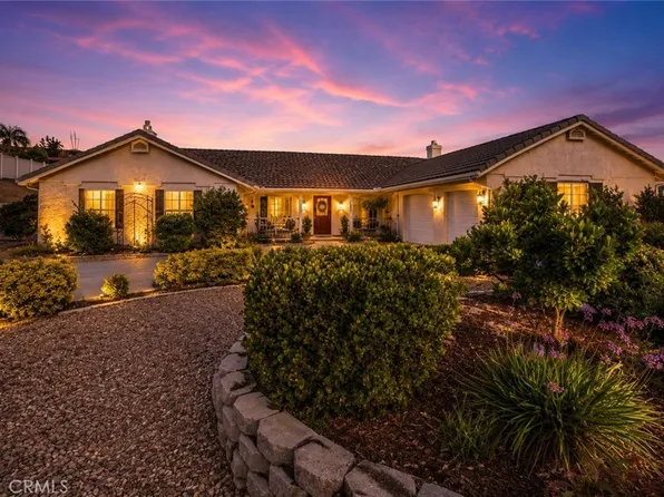 13997 Riverside Dr, Apple Valley, CA 92307