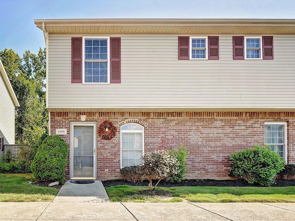 1st image of 3499 S Oaklawn Cir