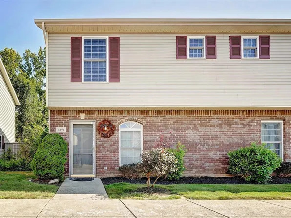 3499 S Oaklawn Cir, Bloomington, IN 47401