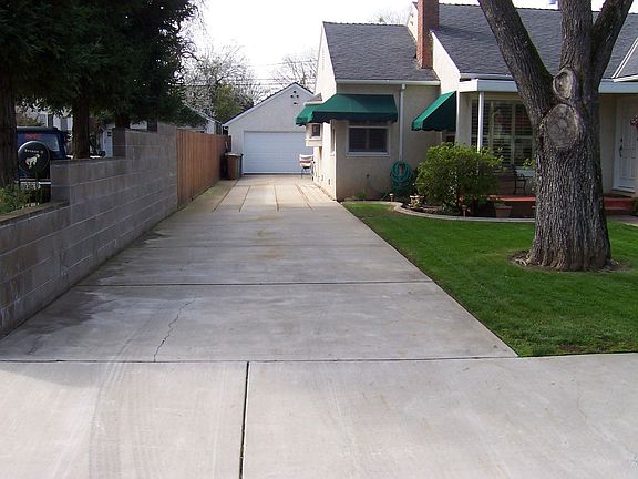 2nd image of 105 S Orange Ave