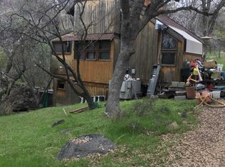 45412 Hammond Dr, Three Rivers, CA 93271