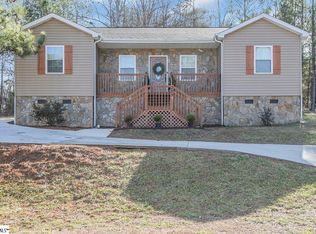 209 Ashton Dr, Liberty, SC 29657