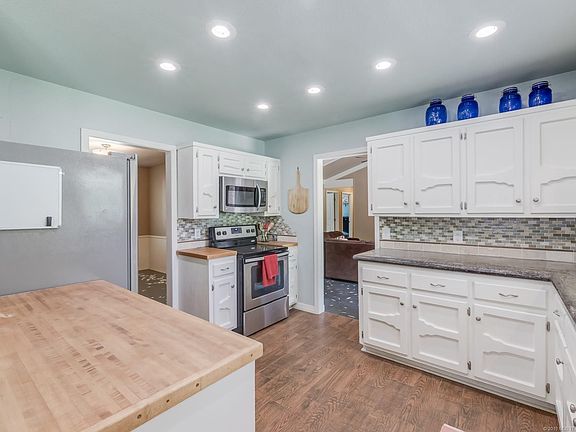 5th image of 1417 W Quinton St