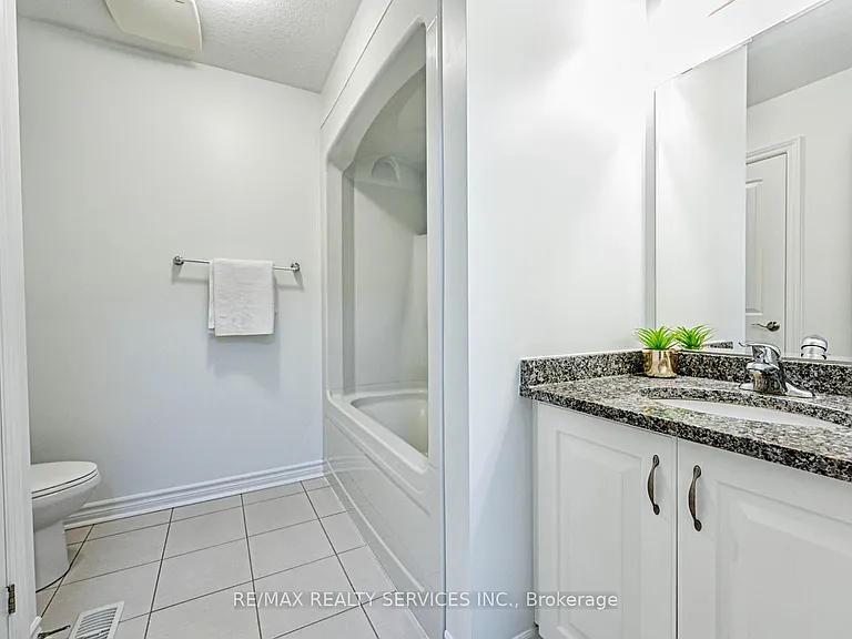 22 Arlington Cres #22 — Photo 18