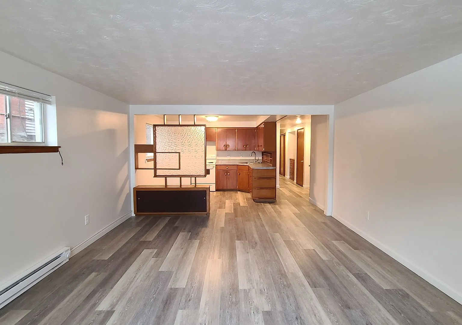 1521 W 8th Ave — Photo 4